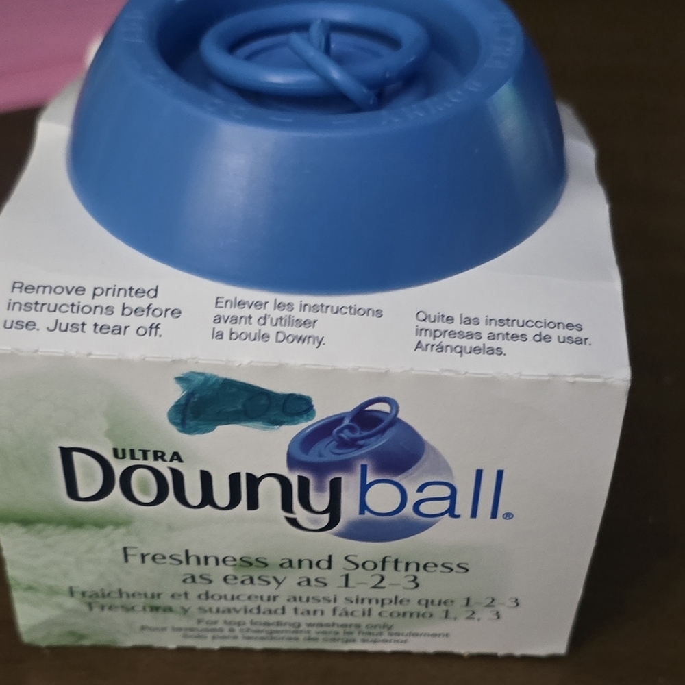New Downy Ultra Ball Fabric Enhancer Plastic Clear Liquid Softener Dispenser 1pc